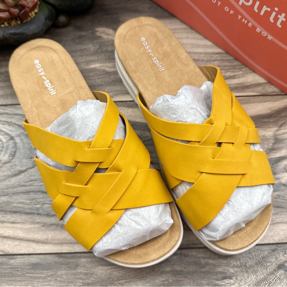 NIB Easy Spirit WIDE Star 3 Woven Strappy Comfort Slide Footbed Sandal Yellow - Picture 2 of 14